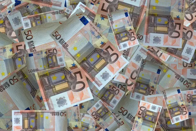 Kredyt w walucie euro – czy jest opłacalny, jakie są jego raty?